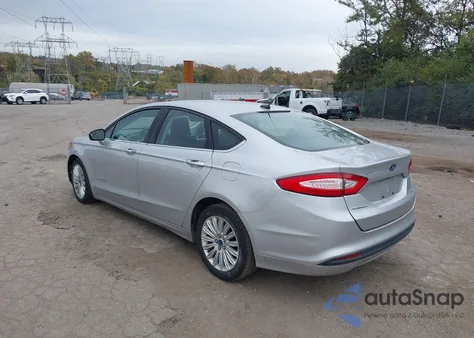 2016 Ford Fusion Hybrid Se из США, поврежденный, VIN 3FA6P0LU7GR406135